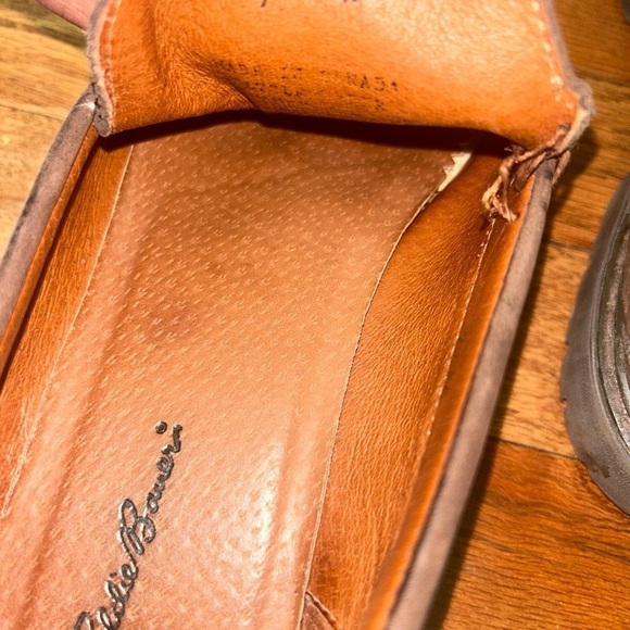 Eddie Bauer women’s loafers in a size 9 brown - Picture 7 of 7